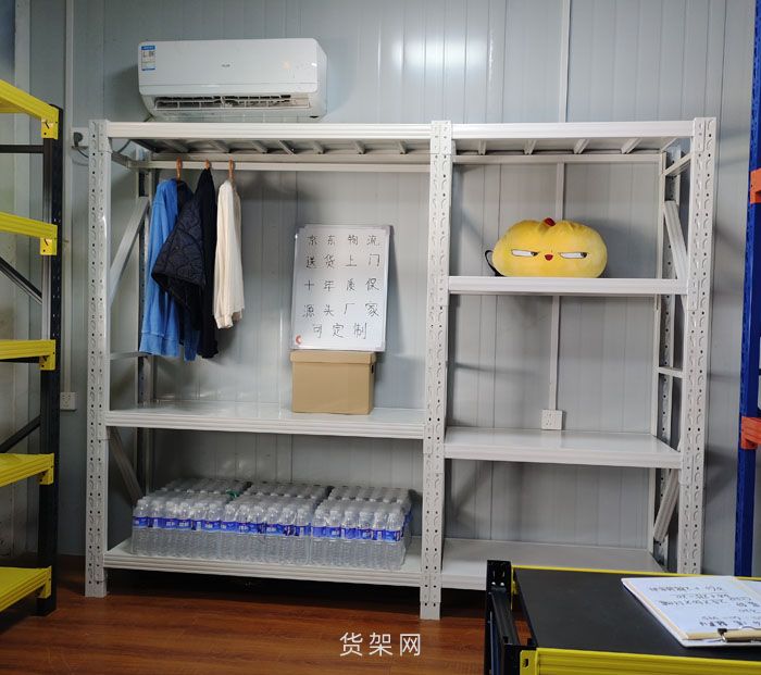 仓储货架有哪些？该如何选择适合的货架呢？